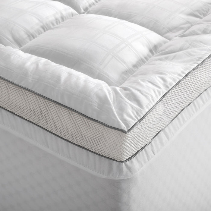 Accessorize Deluxe Hotel Mattress Topper King