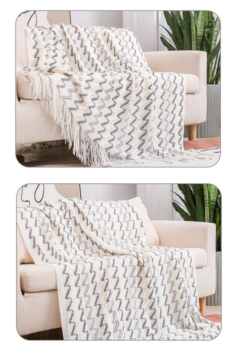 130*230CM White And Grey Modern Knitted Throw Blanket with Tassels - Soft & Lightweight for Sofa, Bed, and Office